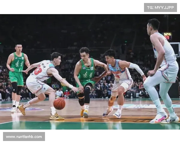 战术创新与CBA球队竞技水平提升的完美融合与发展路径探索 战术创新与CBA球队竞技水平提升的完美融合与发展路径探索